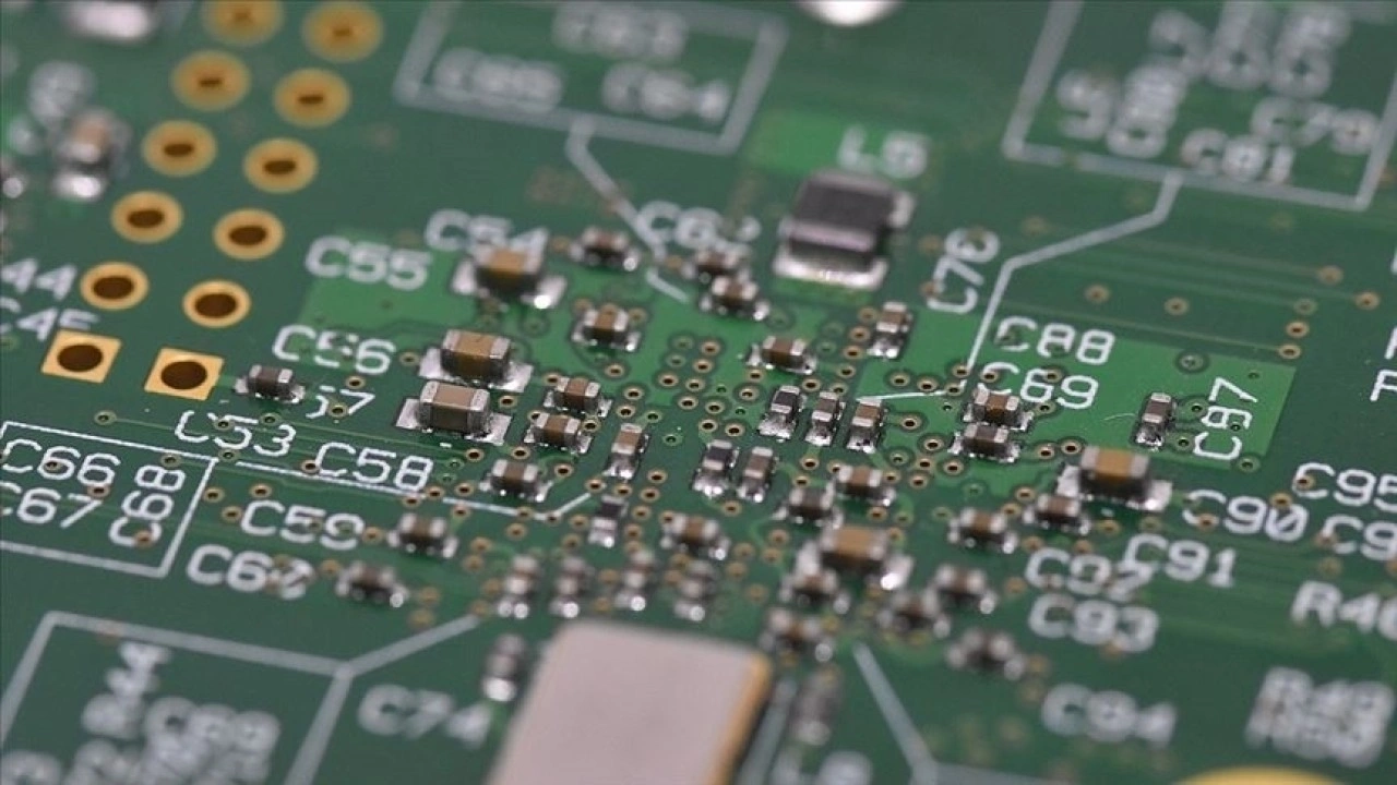 Nvidia, Suudi Arabistan şirketi Humain'e yapay zeka çipi gönderecek