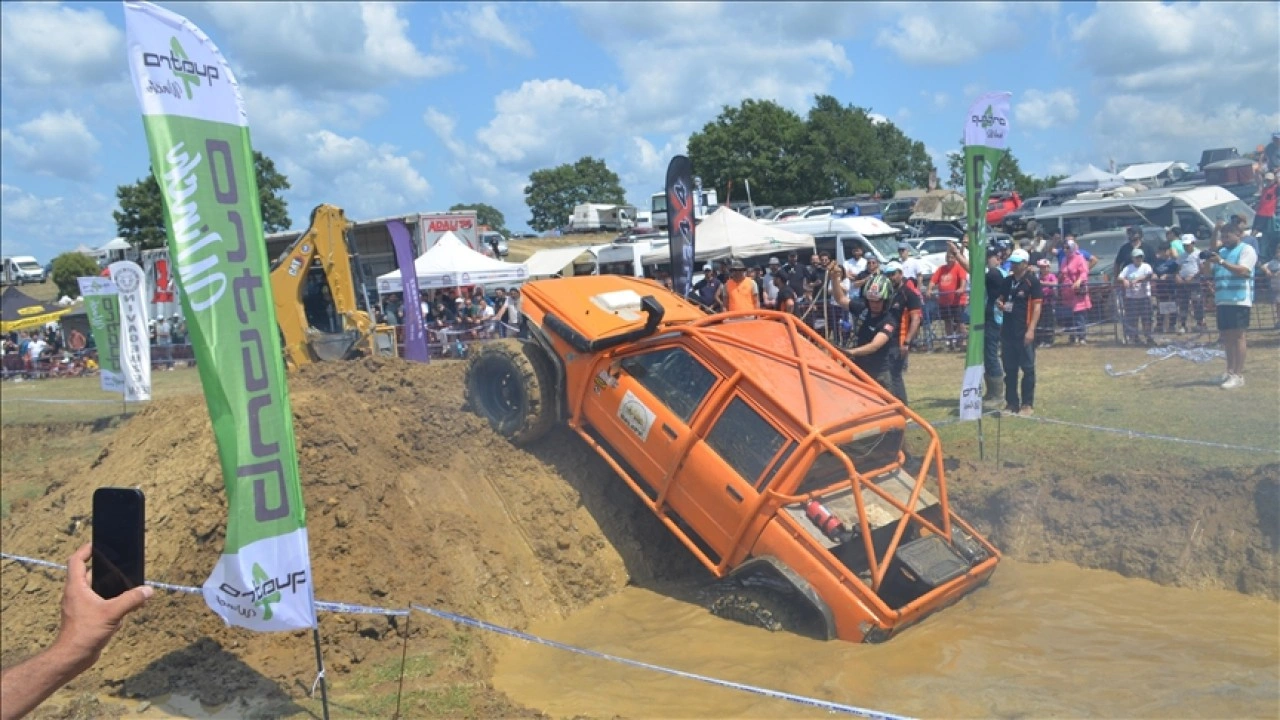 Off-road tutkunları Kocaeli'de düzenlenen festivalde buluştu