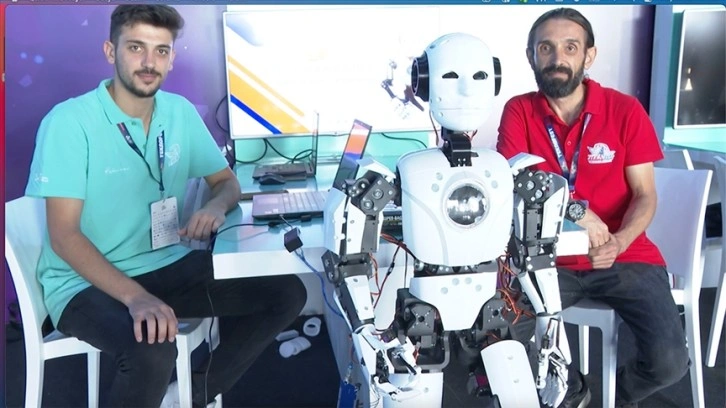 Öğrenciler robotik kodlamayı biyonik robottan öğrenecek