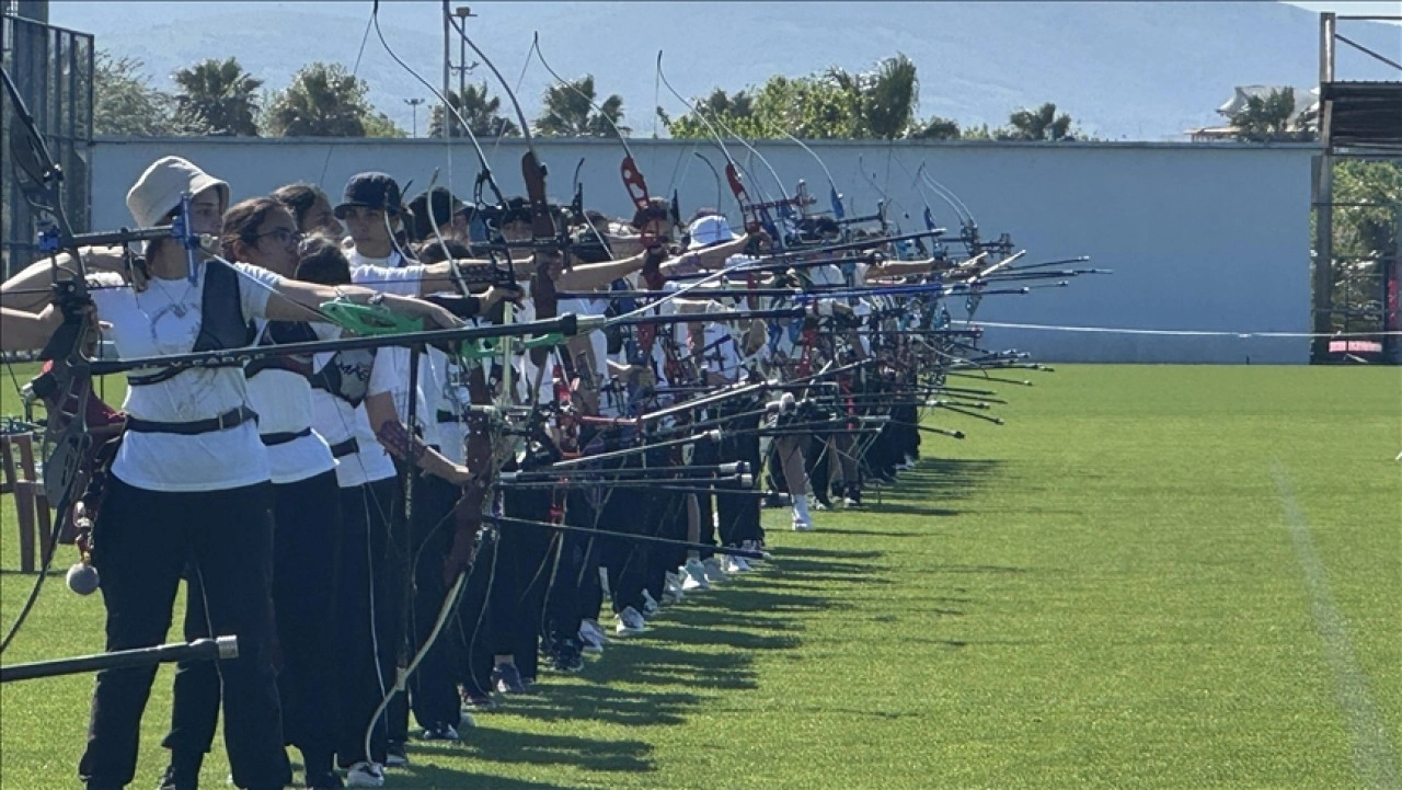 Okul Sporları Türkiye Okçuluk Şampiyonası Samsun'da başladı