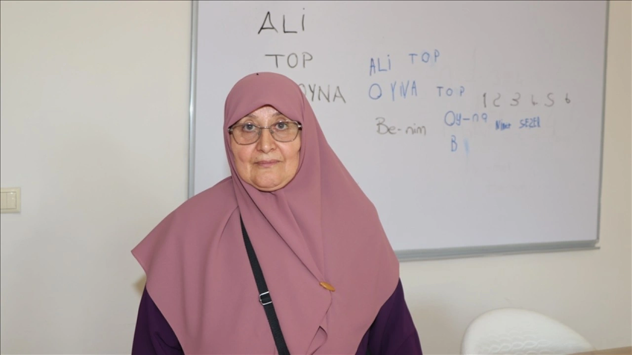 Okuma yazma bilmediği yıllarda sürekli kaybolan Nimet nine artık rahatça geziyor