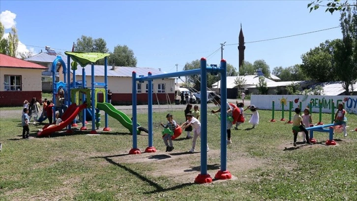 OMO, Ağrılı çocuklara karne hediyesi olarak park yaptı