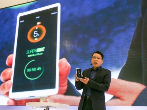 Hiper hızlı şarj teknolojisi 'Oppo Super Vooc' tanıtıldı