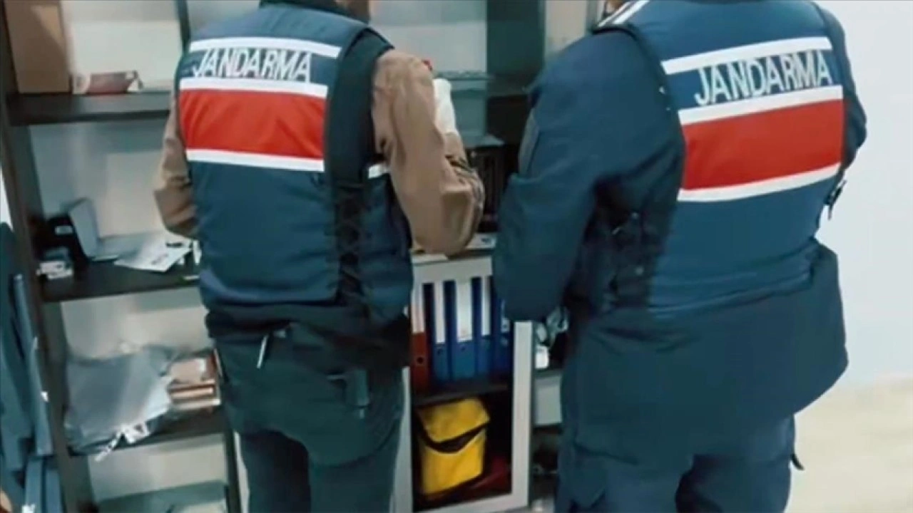 Organize su&ccedil; &ouml;rg&uuml;tlerine y&ouml;nelik 6 ilde d&uuml;zenlenen operasyonlarda 46 ş&uuml;pheli tutuklandı