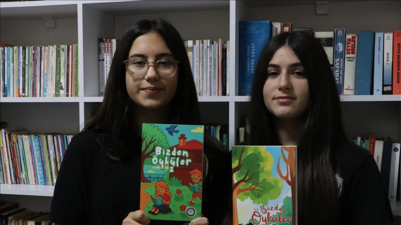 Ortaokulun yazarlık at&ouml;lyesi &ouml;ğrencileri 3. kitabı &ccedil;ıkarmaya hazırlanıyor