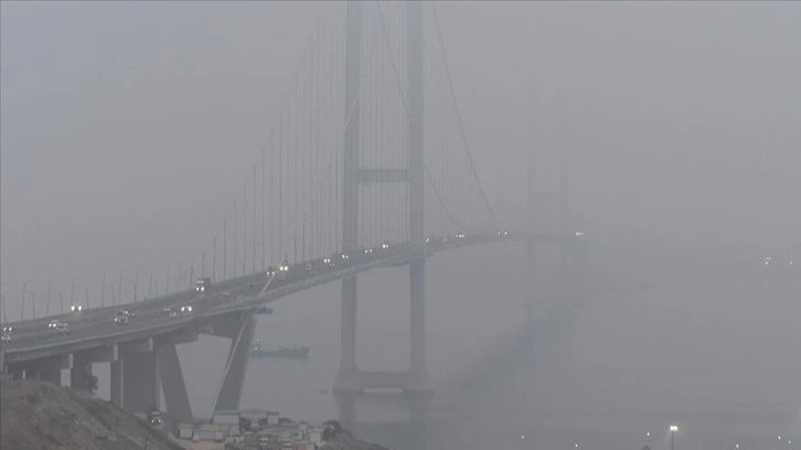 Osmangazi Köprüsü'nde sis etkili oldu