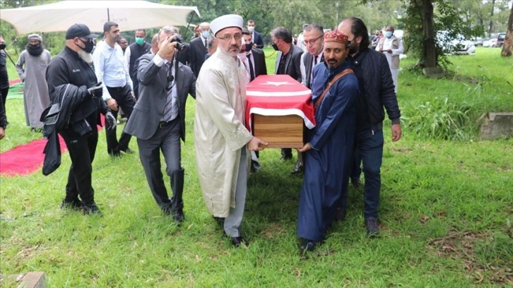Osmanlı diplomatı Mehmet Remzi Bey'in naaşı 11 yıl sonra yeniden eski mezarında
