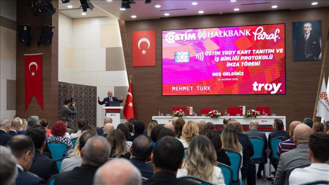OSTİM'de birçok alana özgü finansman ihtiyacını destekleyecek OSTİM Troy Kart tanıtıldı