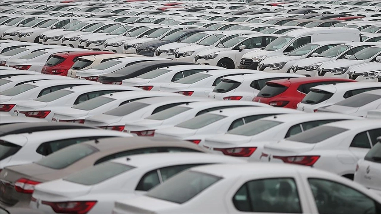 Otomotiv end&uuml;strisi ge&ccedil;en yıl 41,5 milyar dolarla en fazla ihracat yapan sekt&ouml;r oldu