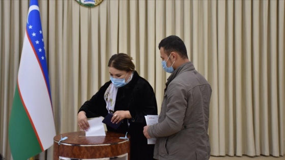 Özbekistan'da cumhurbaşkanlığı seçiminin geçerli sayılması için yeterli katılım sağlandı