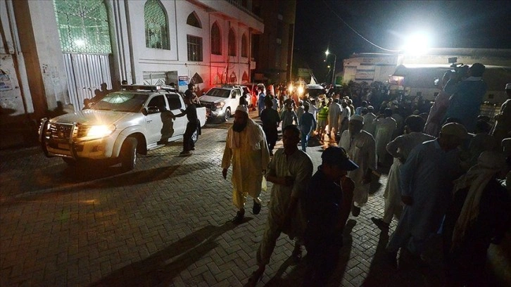 Pakistan'da 54 kişinin öldüğü terör saldırısını DEAŞ üstlendi