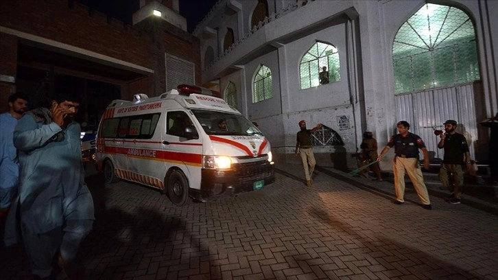 Pakistan'da siyasi parti kongresine yönelik intihar saldırısında ölü sayısı 63'e yükseldi