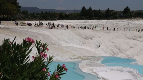 Pamukkale'yi normalleşme sürecindeki 2 ayda 84 bin 900 kişi ziyaret etti