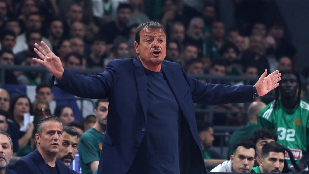 Panathinaikos Başantrenörü Ergin Ataman'dan Olympiakos cephesine tepki