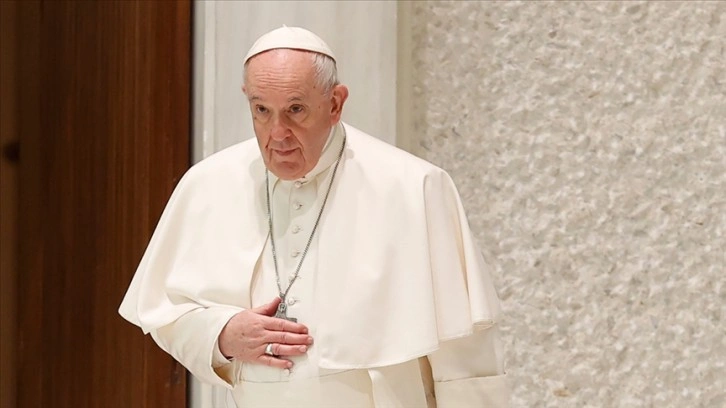 Papa Franciscus, kiliselerde istismar edilen yerlilerle uzlaşmak için Kanada'da