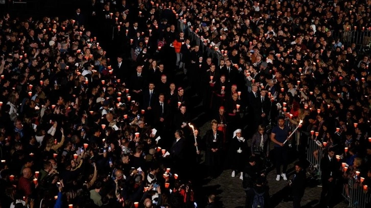 Papa Franciscus, Paskalya yortusu öncesindeki "Haç Yolu" ayinine katılamadı