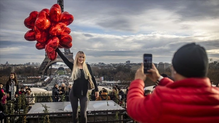 Paris dünyadaki en güçlü turistik metropollerin zirvesinde