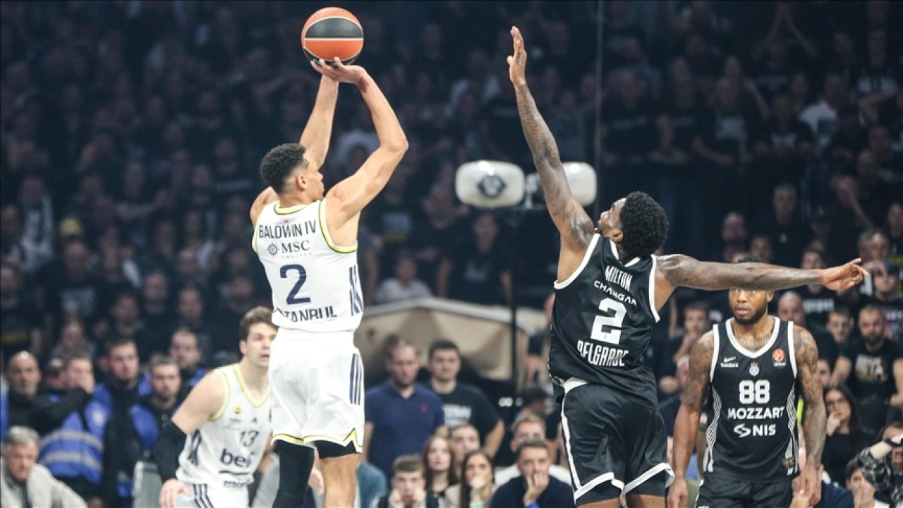 Partizan maçındaki skandal pankarta "40 bin avro" ceza