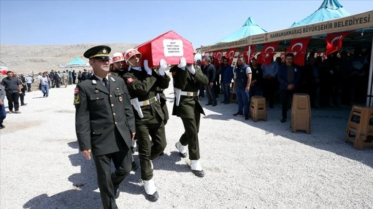 Pençe-Kilit Operasyonu bölgesinde şehit olan askerler son yolculuğuna uğurlandı