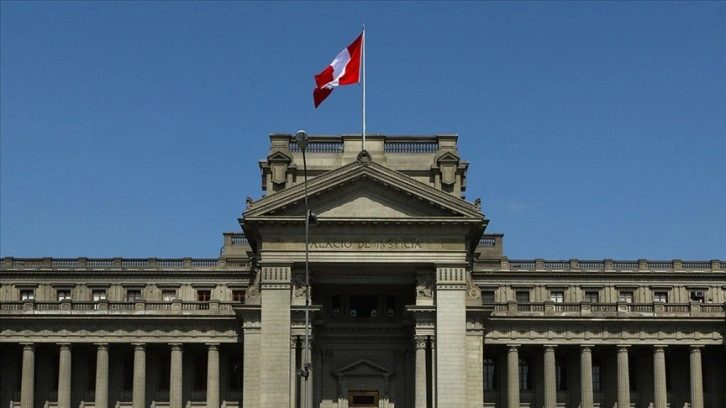 Peru Cumhurbaşkanı Castillo, Kongre'nin feshedildiğini duyurdu