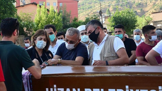 Pınar Gültekin&#039;in cenazesi Bitlis&#039;te defnedildi