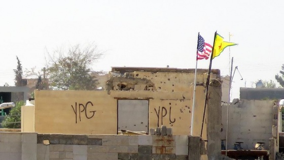 'PKK/YPG, Rakka'dan çatışmadan çekilmesi için DEAŞ ile anlaştı'