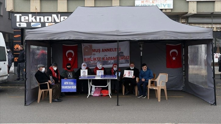 PKK'nın kaçırdığı çocuklarına kavuşacakları günün hayaliyle yaşıyorlar