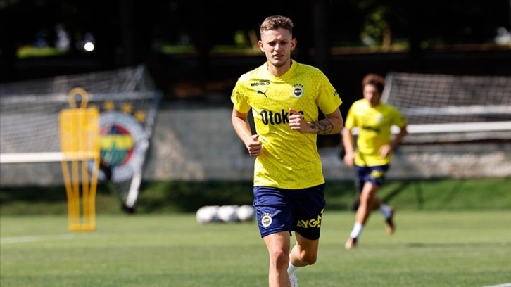 Polonyalı futbolcu Sebastian Szymanski, Fenerbahçe'ye transfer olduğu için mutlu