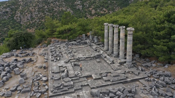 Priene Antik Kenti'nde yapılan ilk kiliseye ulaşıldı