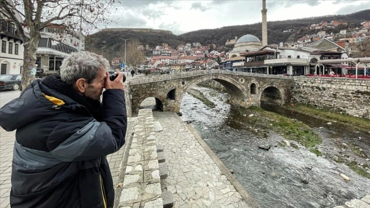 Prizrenli fotoğrafçı şehrin yakın tarihine ışık tutuyor