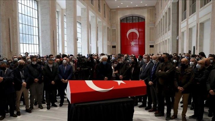 Prof. Dr. Şaban Teoman Duralı son yolculuğuna uğurlandı
