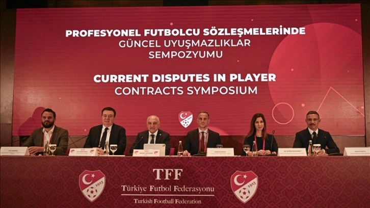 "Profesyonel Futbolcu Sözleşmelerinde Güncel Uyuşmazlıklar" sempozyumu gerçekleştirildi