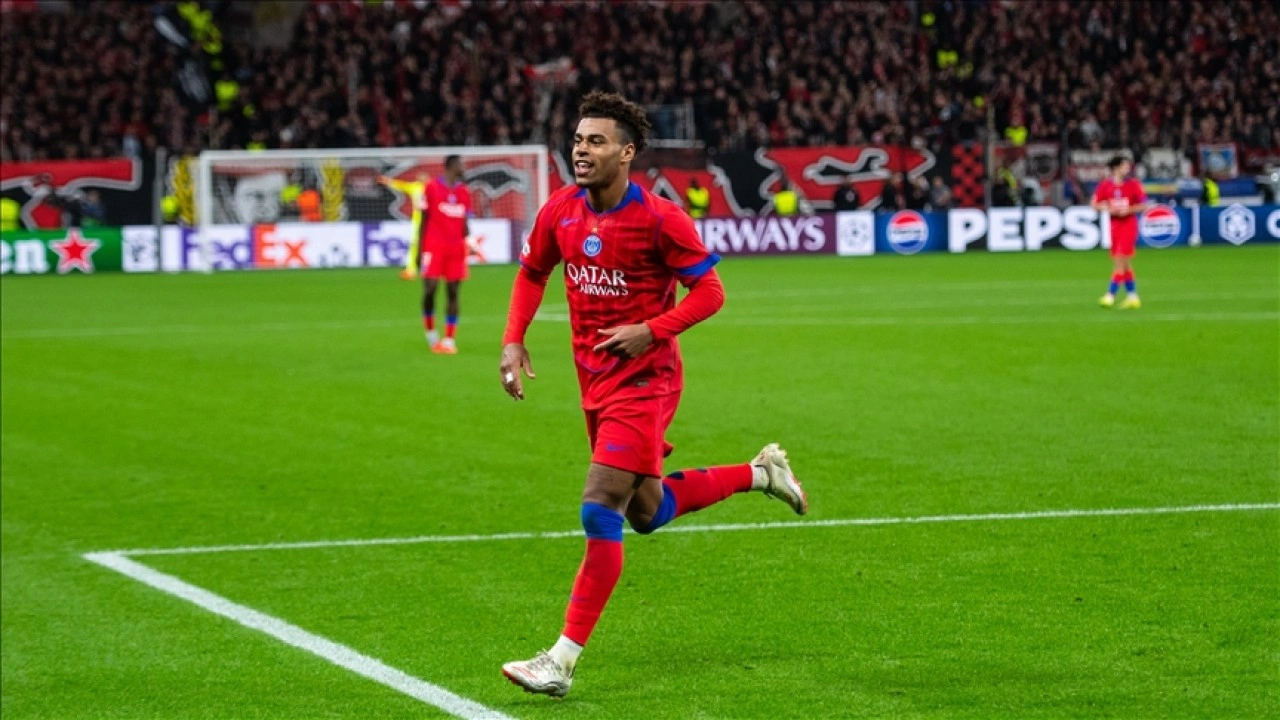 PSG'nin yıldızı Desire Doue, 2025 Golden Boy ödülünü kazandı