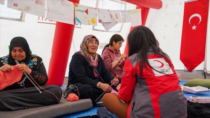 Psikologlar el işi atölyeleriyle