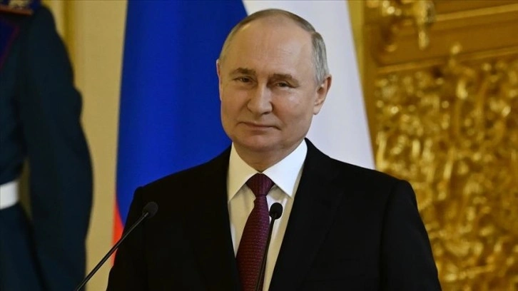 Putin, kazandığı seçim sonrası devlet başkanlığı mazbatasını aldı