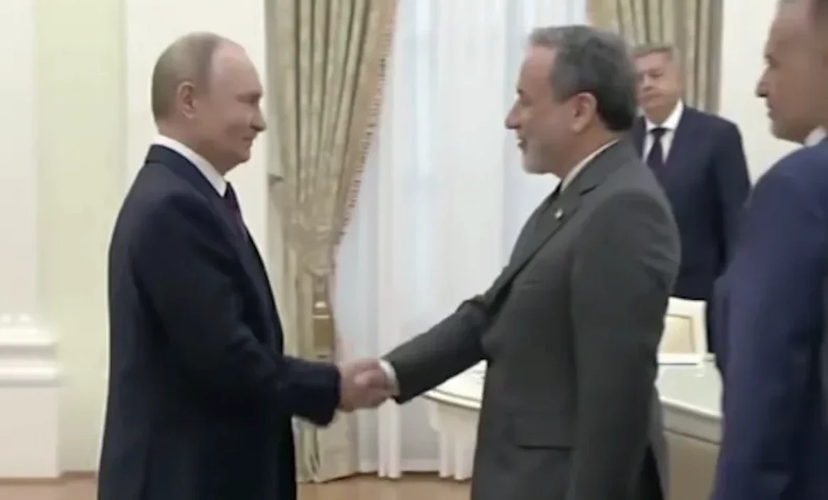 Putin: Rusya, İran halkını desteklemek için çaba sarf ediyor