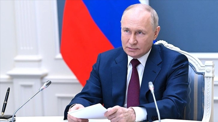 Putin: Rusya'ya karşı hibrit savaş yürütülüyor