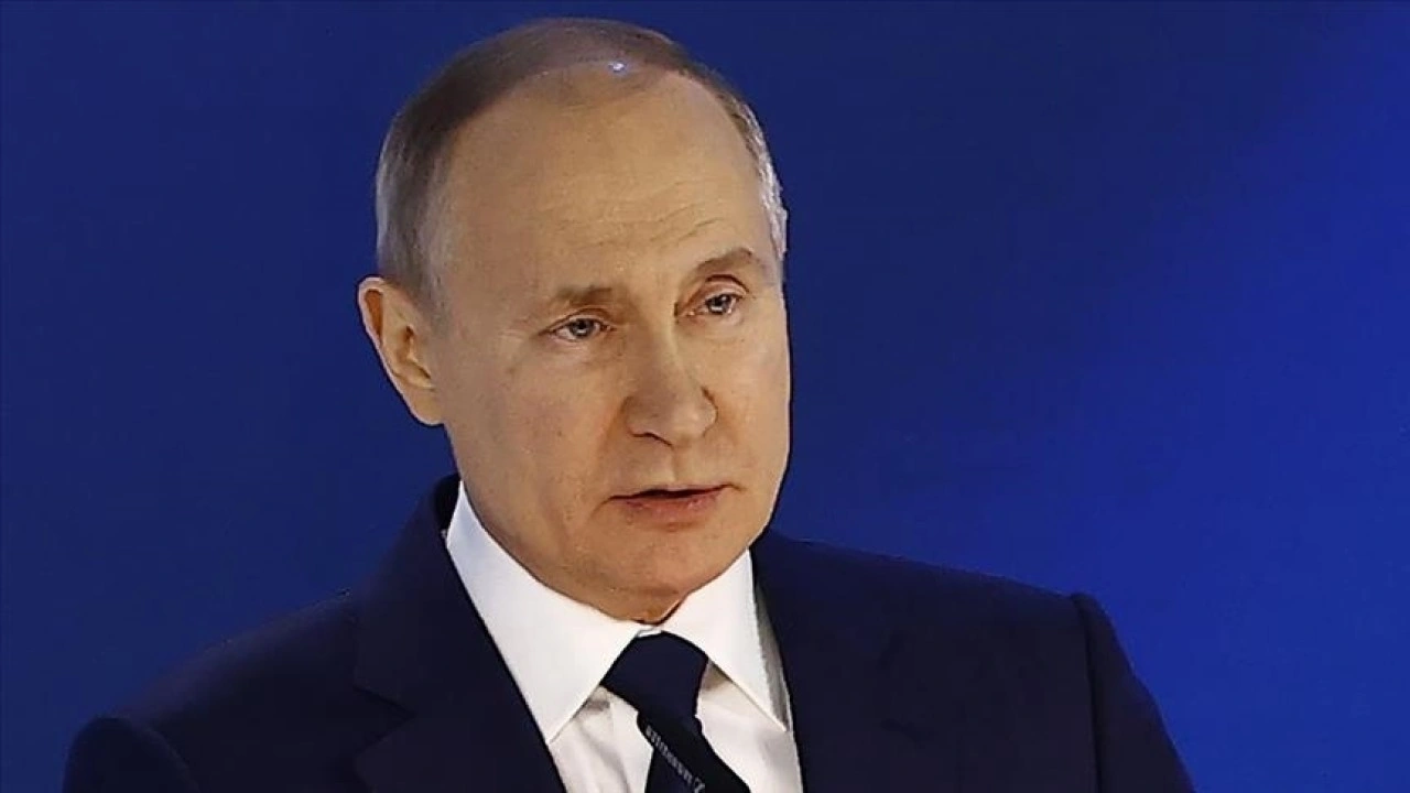 Putin, Ukrayna'da konuşlanacak olası yabancı birlikleri meşru hedef sayacaklarını söyledi
