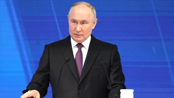 Putin'den, Ukrayna'ya "Batı'nın talimatıyla terör yöntemlerine başvurduğu"