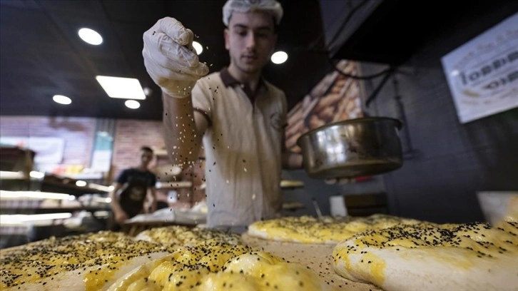 Ramazanın vazgeçilmezi pide için fırınlarda hazırlıklar tamam