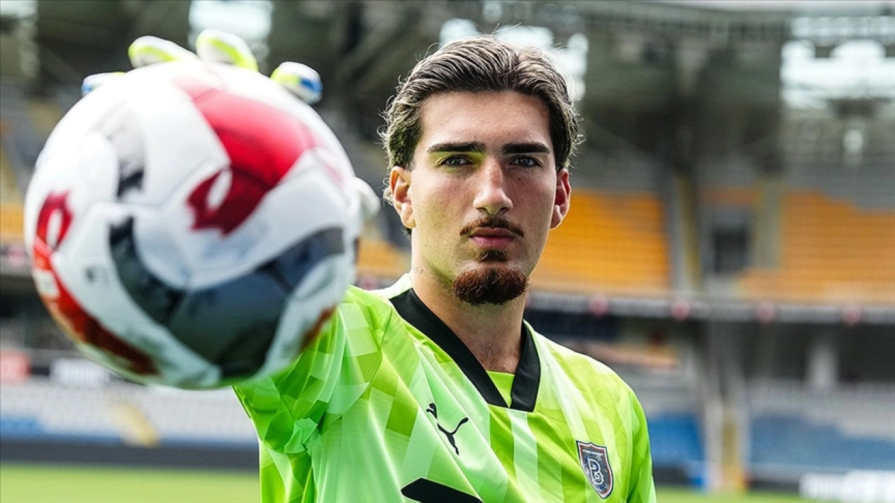 RAMS Başakşehir, Luca Ekrem Stancic'i transfer etti
