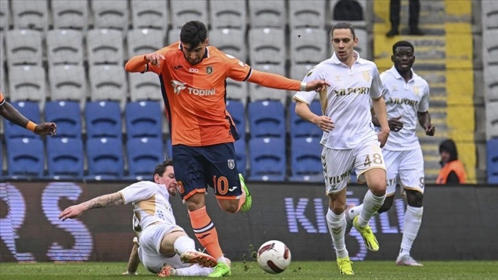 RAMS Başakşehir, sahasında Yılport Samsunspor'u 1-0 mağlup etti