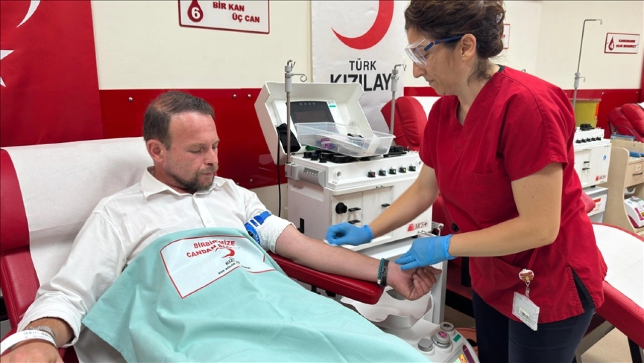 Rekortmen baba miras olarak oğluna "kan bağışı duyarlılığı" bıraktı
