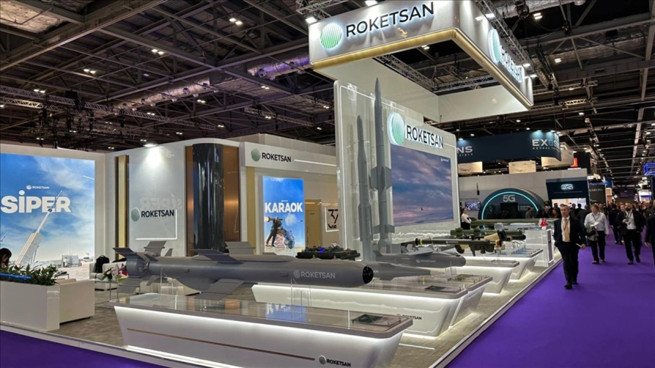 Roketsan yeni nesil savunma sistemlerini Londra'da sergiliyor