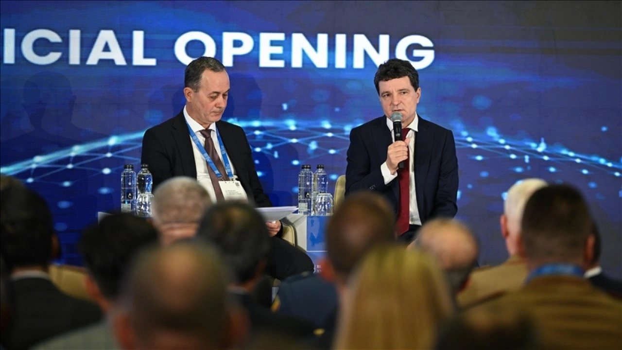 Romanya Cumhurbaşkanı Dan, Ukrayna'ya desteklerini sürdüreceklerini söyledi
