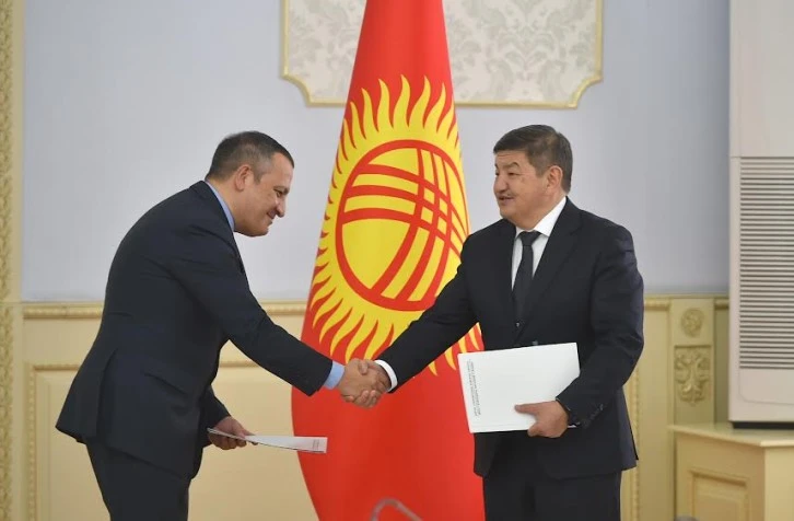 Rönesans Sağlık Yatırım Üst Yöneticisi Ekerman ve Kırgızistan Başbakanı ikili işbirliğini görüştü