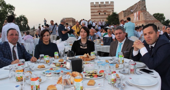 Rumeli ve Balkan dostları iftar programıyla bir araya geldi
