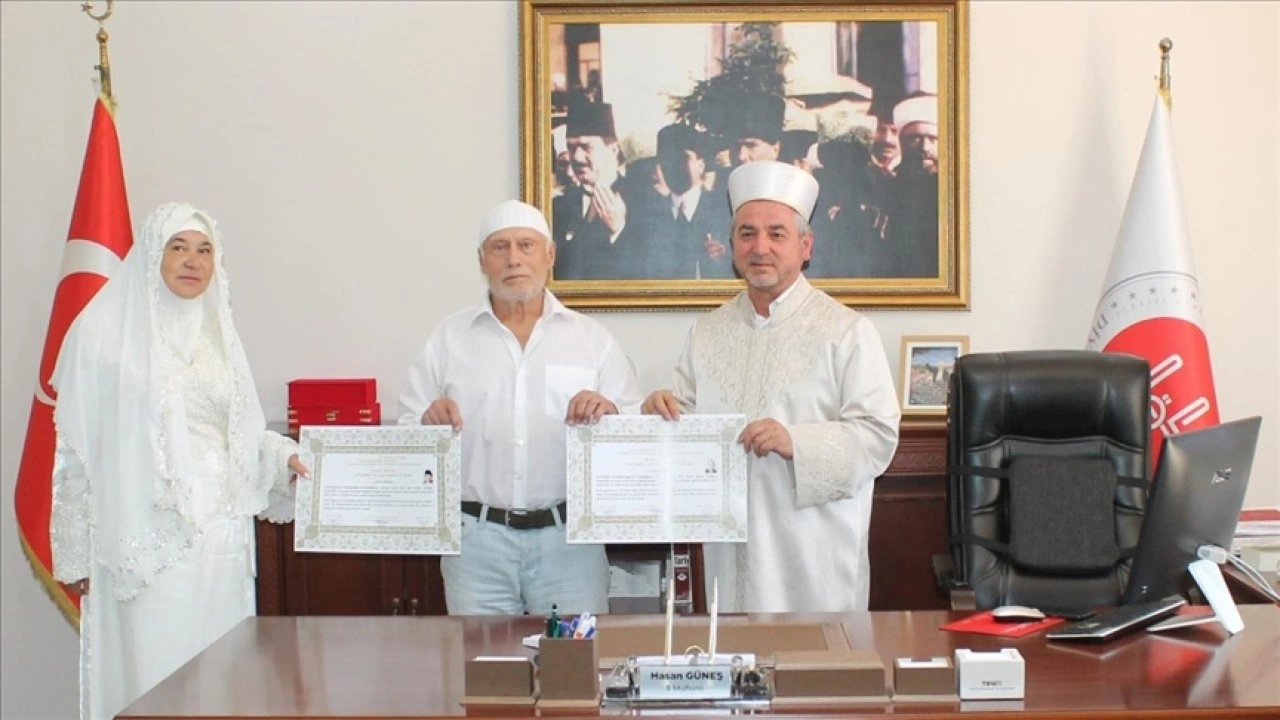 Rus çift, Aydın'da Müslüman oldu