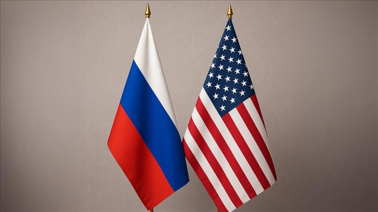 Rus heyeti, Putin ile Trump'ın görüşme yapacağı Alaska'ya ulaştı