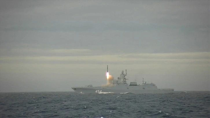 Rusya, Barents Denizi’nde hipersonik 'Tsirkon' füzesini test etti